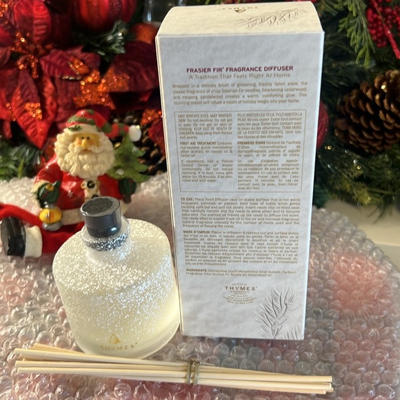🔥Thymes Frasier Fir Flocked Petite Reed Diffuser – Home Fragrance Diffuser - Picture 7 of 8